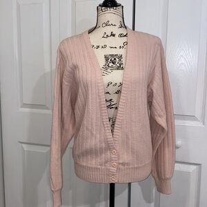 Vintage Laura Scott light Pink Cardigan 3 button Sweater with Ribbed Knit